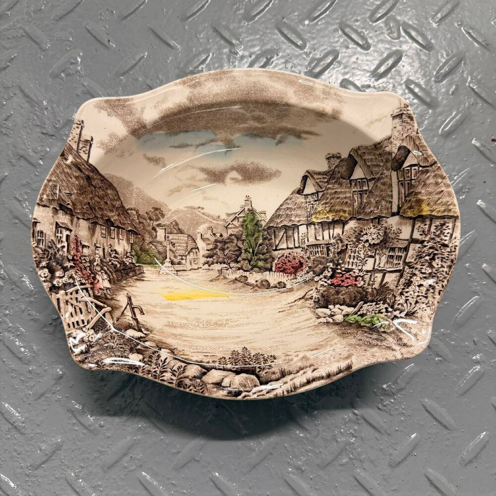 VTG Johnson Bros Olde English Countryside 9" Oval Vegetable Serving Bowl England